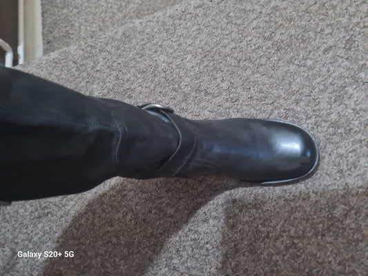 Leather boots